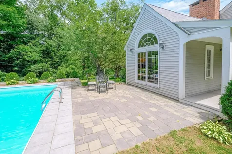 160 Peck Road Chester VT 05143
