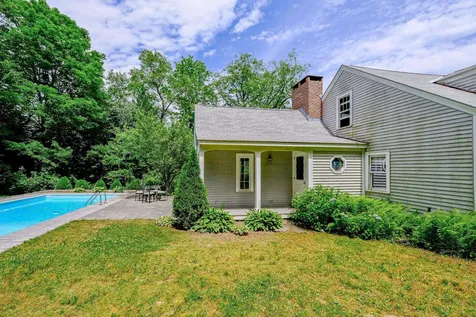 160 Peck Road Chester VT 05143