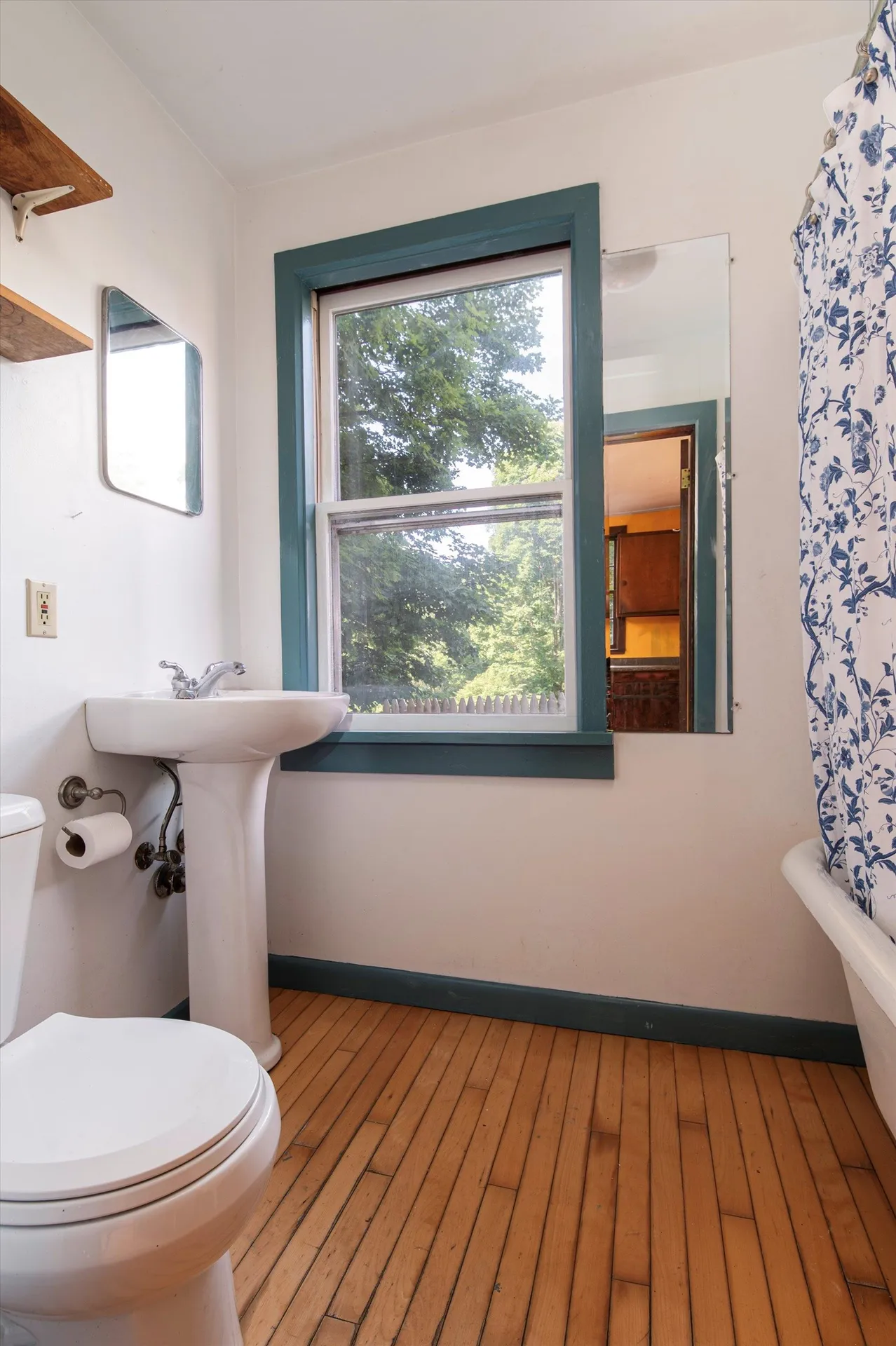 18-20 Bellows Falls Road Putney VT 05346