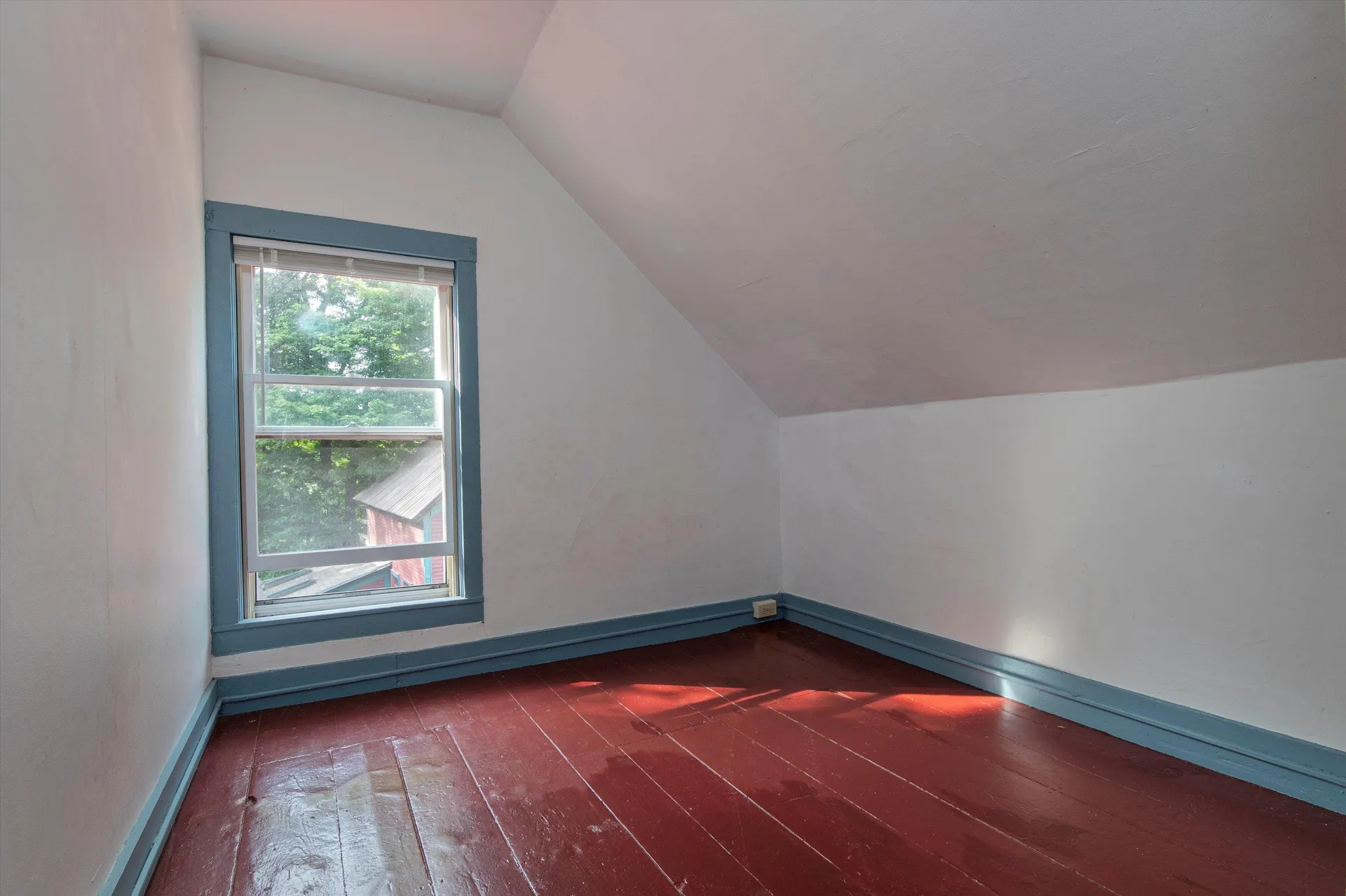 18-20 Bellows Falls Road Putney VT 05346