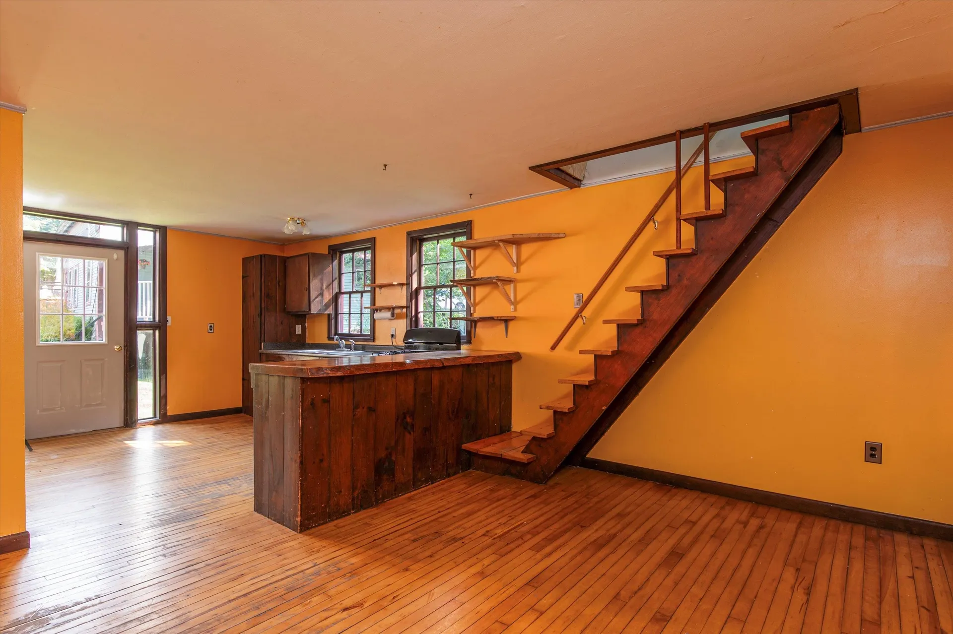 18-20 Bellows Falls Road Putney VT 05346