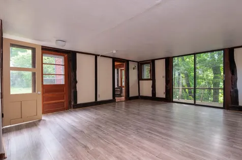 18-20 Bellows Falls Road Putney VT 05346