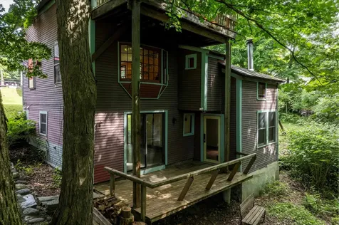 18-20 Bellows Falls Road Putney VT 05346