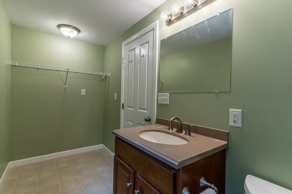 72 Harvey Lake Road Northwood NH 03261