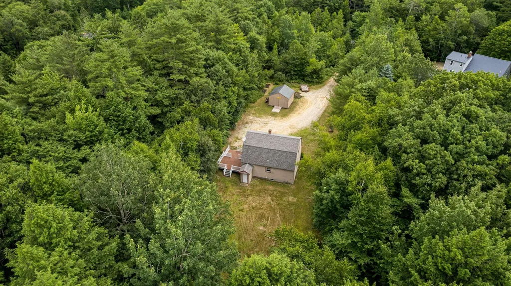 72 Harvey Lake Road Northwood NH 03261