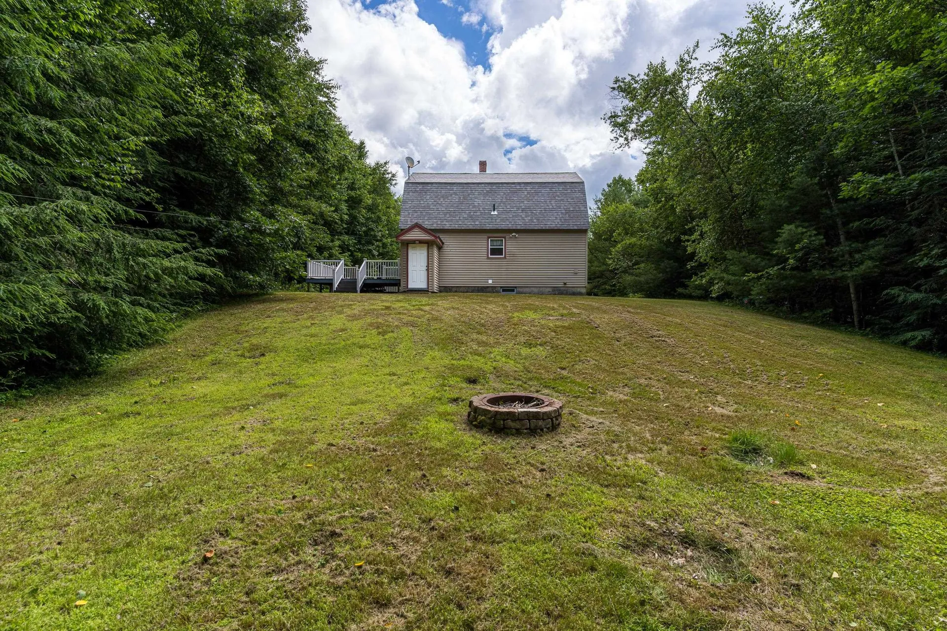 72 Harvey Lake Road Northwood NH 03261