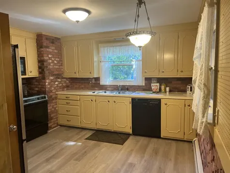 6 Edgewood Avenue Barre City VT 05641