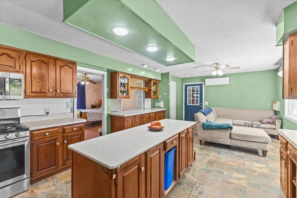 23 Gentes Road Essex VT 05452