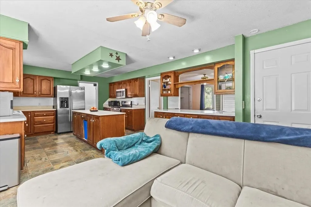 23 Gentes Road Essex VT 05452