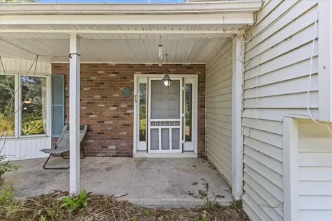 23 Gentes Road Essex VT 05452