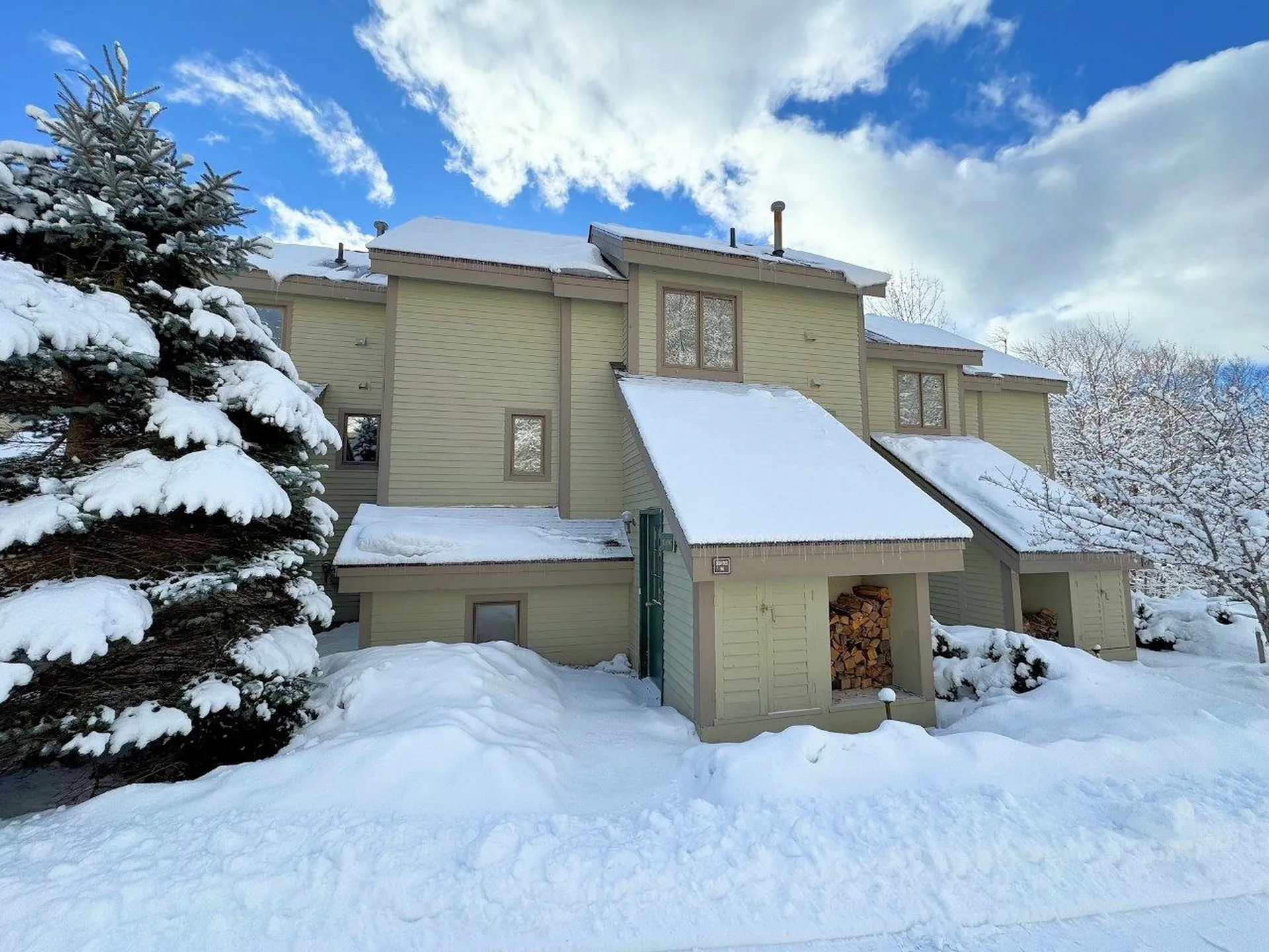 34 Sugar Brook Road Peru VT 05152