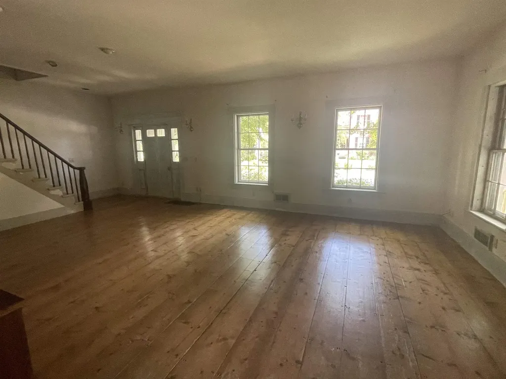 2139 Vt Route 30 Townshend VT 05353