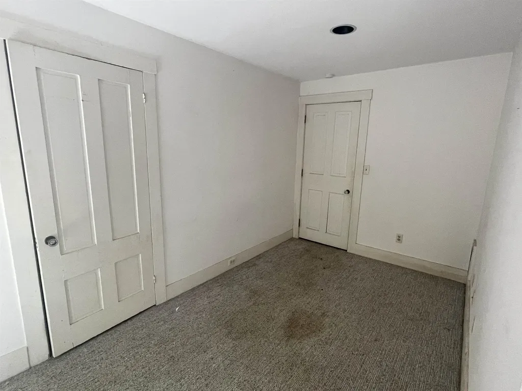 2139 Vt Route 30 Townshend VT 05353