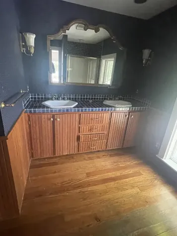 2139 Vt Route 30 Townshend VT 05353