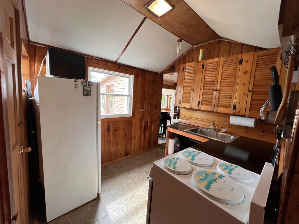 47 West Shore Road Nelson NH 03457