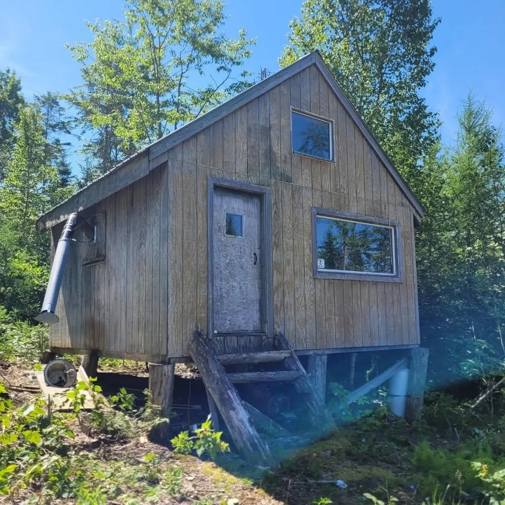 Off Rocky Road Newark VT 05871