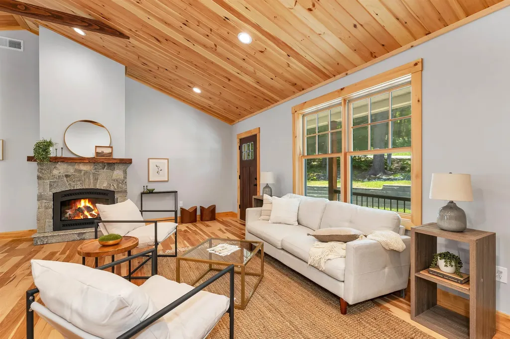 80 Mountain Drive Gilford NH 03249