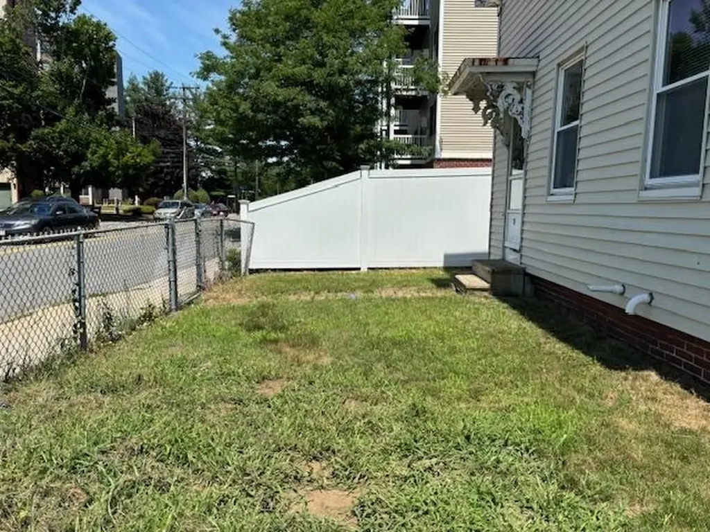 20 Harbor Avenue Nashua NH 03060