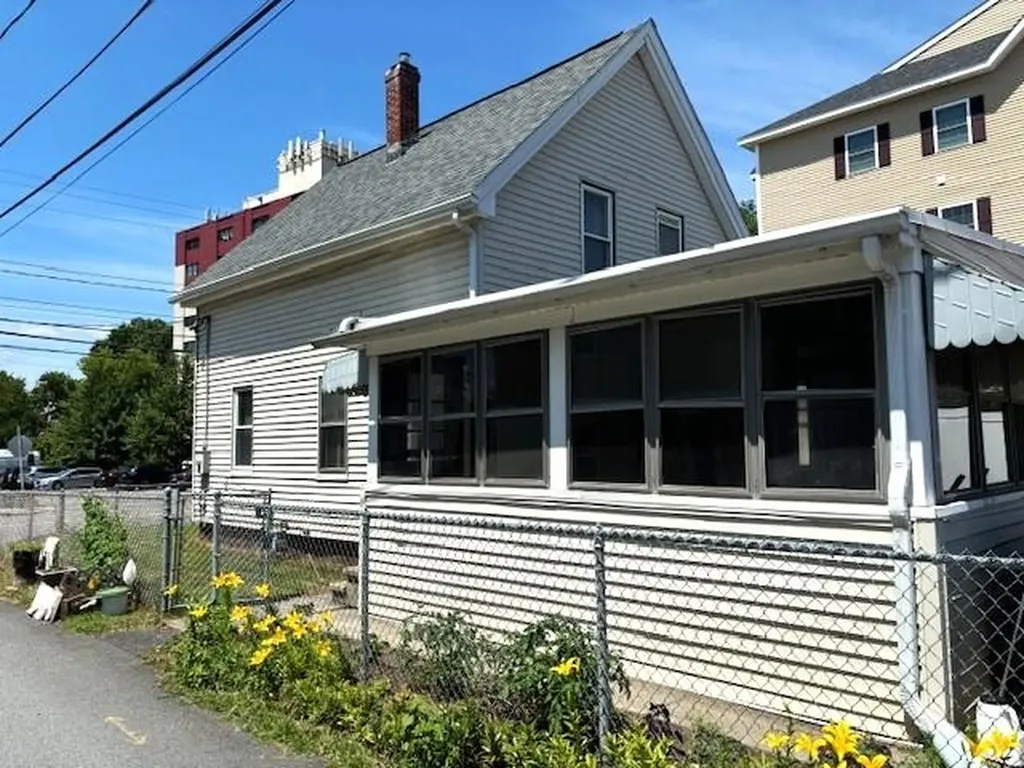 20 Harbor Avenue Nashua NH 03060