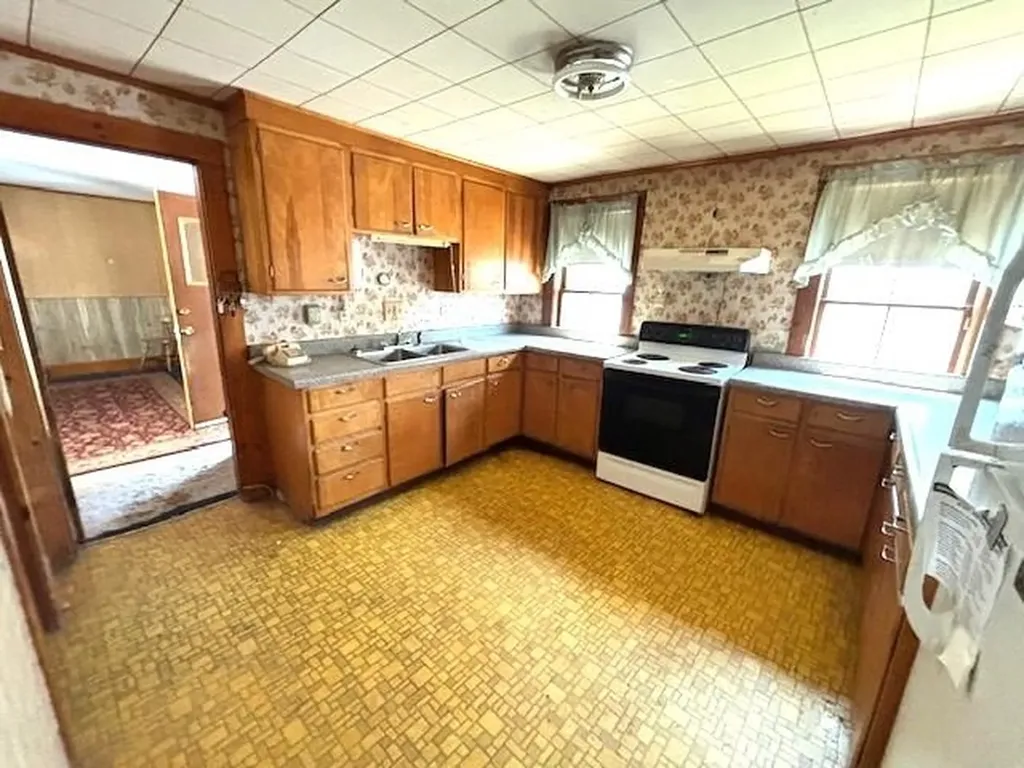 20 Harbor Avenue Nashua NH 03060