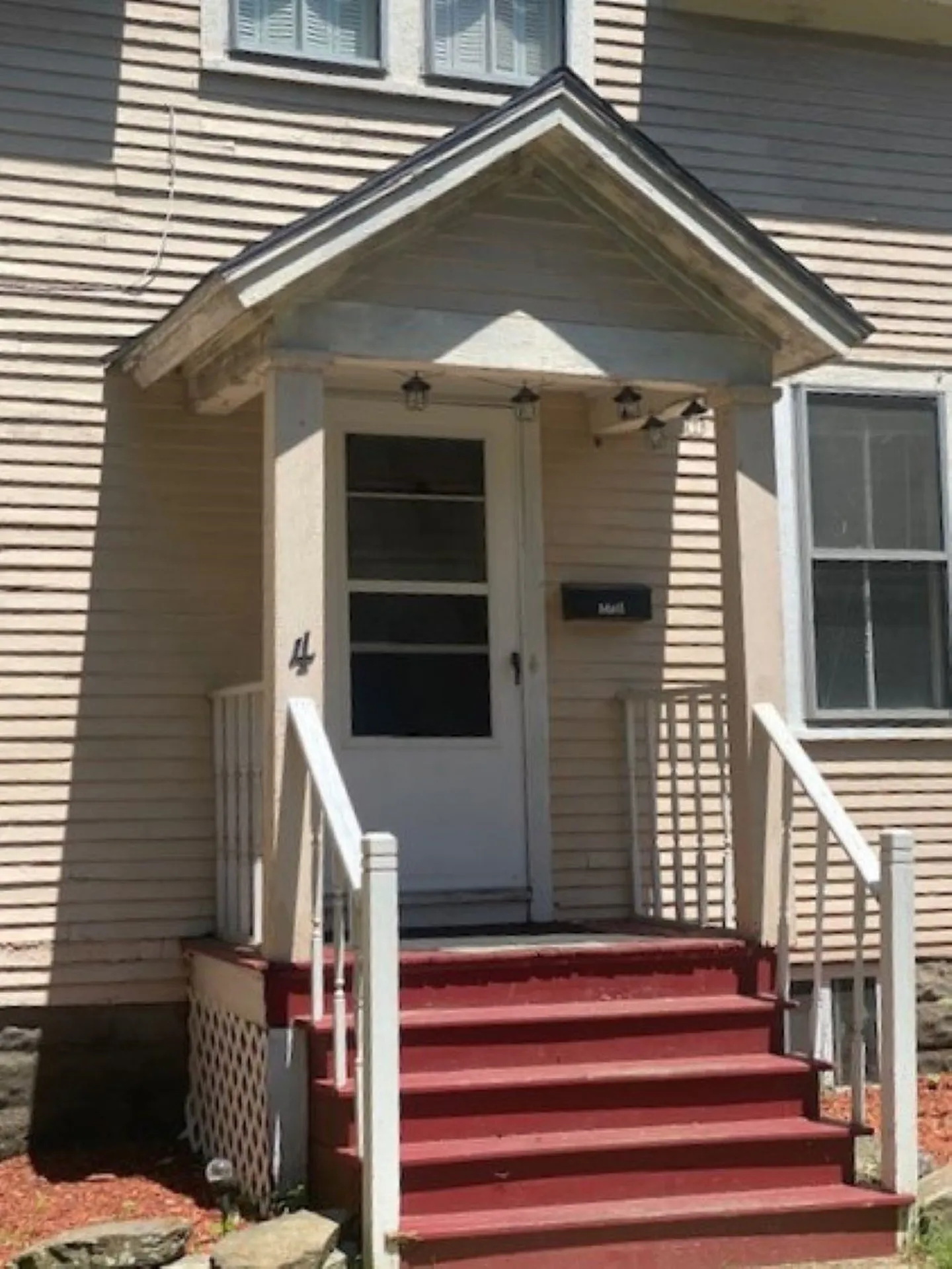 4 Bailey Avenue Claremont NH 03743