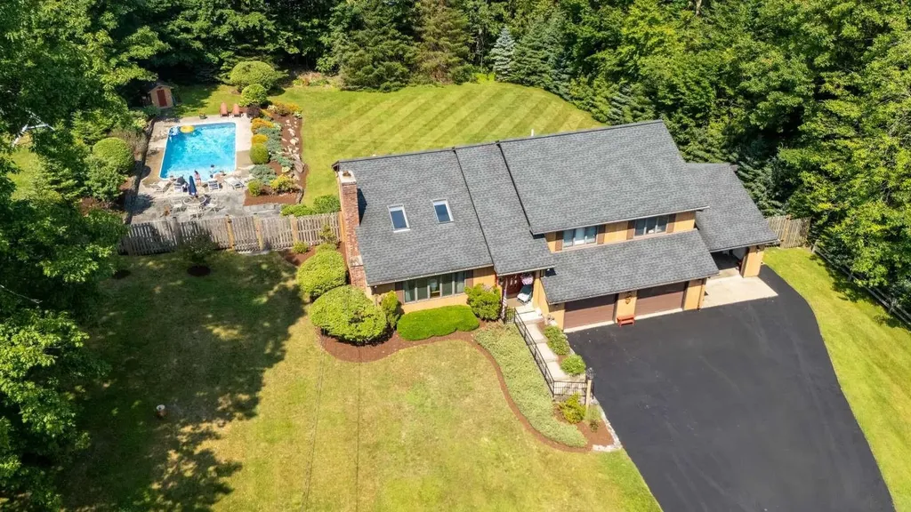 137 Ruth Avenue Rutland Town VT 05701