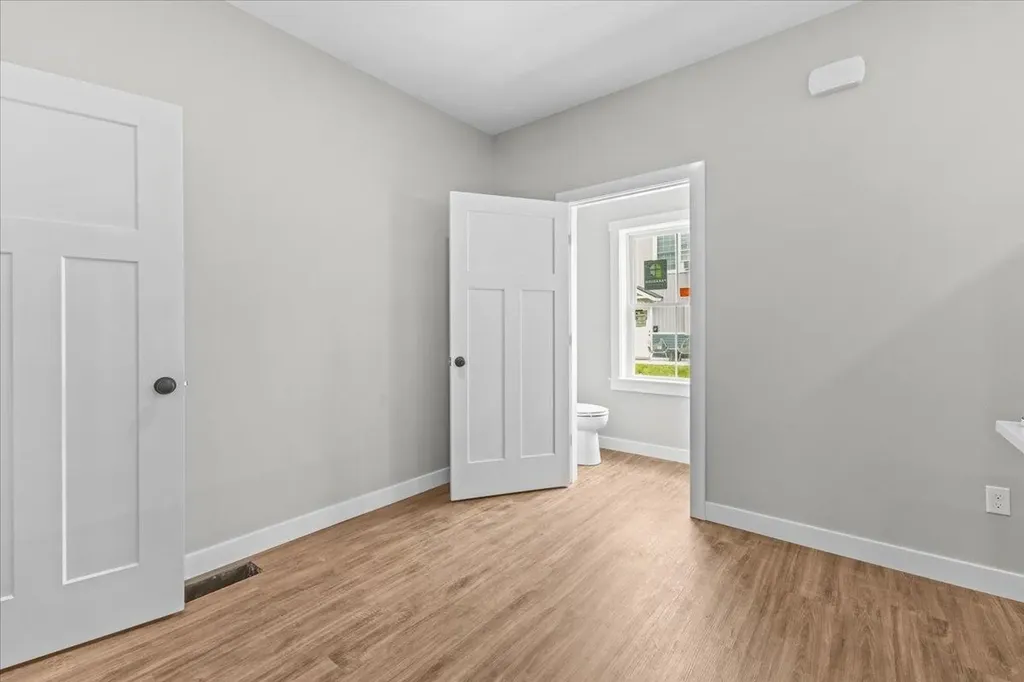 23 Gardner Lane Waterbury VT 05676