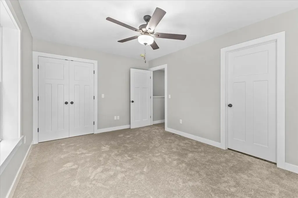 23 Gardner Lane Waterbury VT 05676