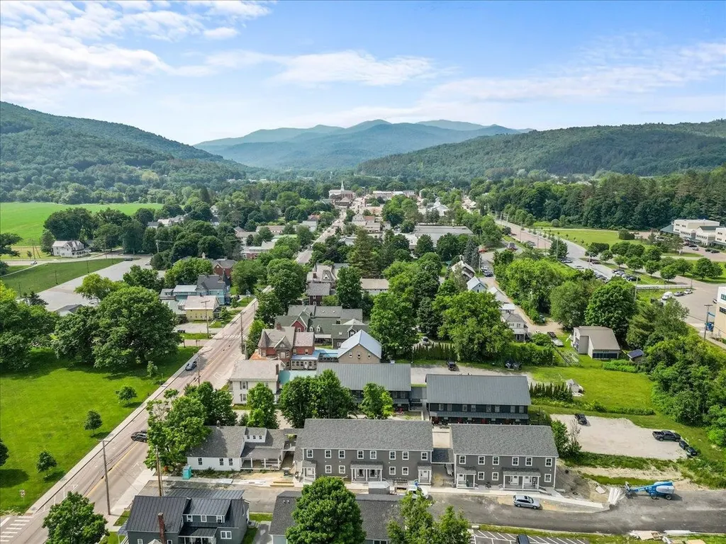 23 Gardner Lane Waterbury VT 05676