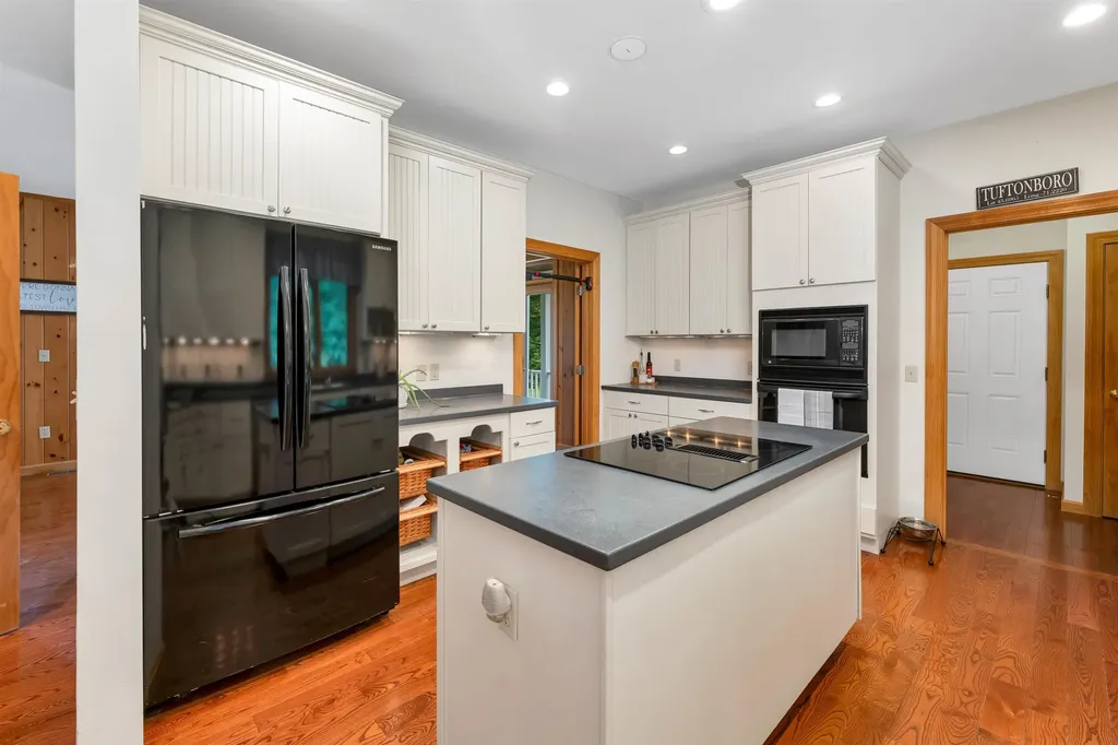 47 Dame Road Tuftonboro NH 03816