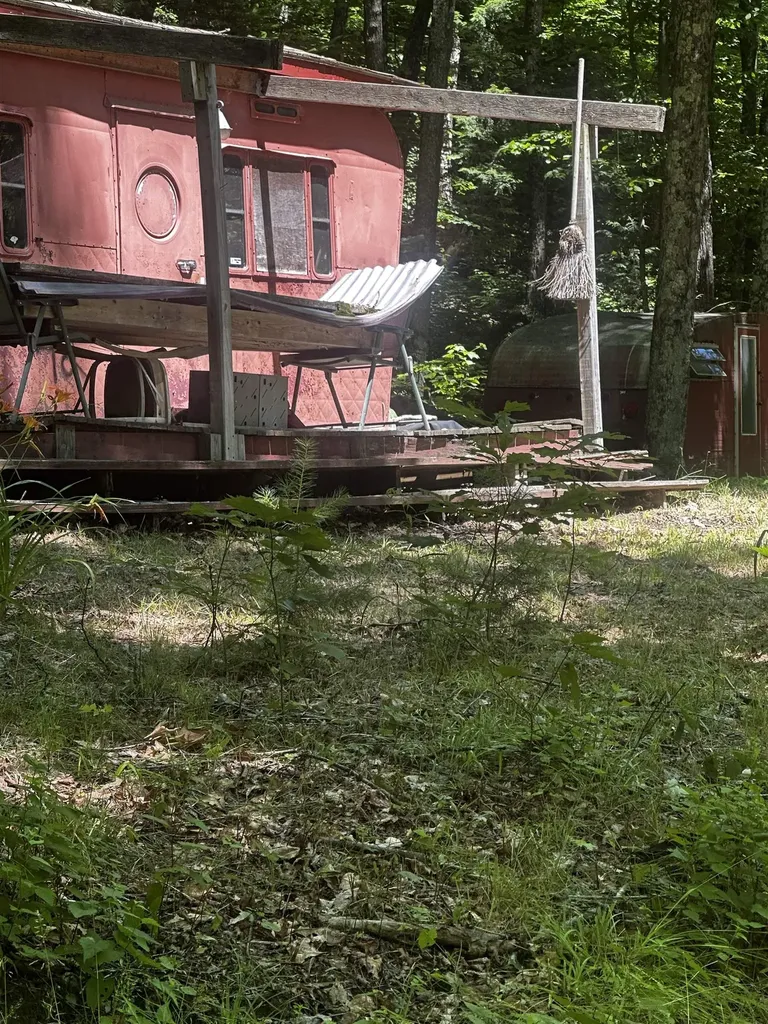 42 Dug Road Grafton VT 05146