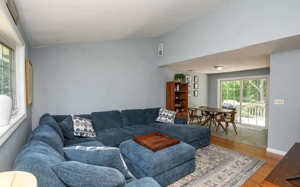 603 Main Street Sandown NH 03873