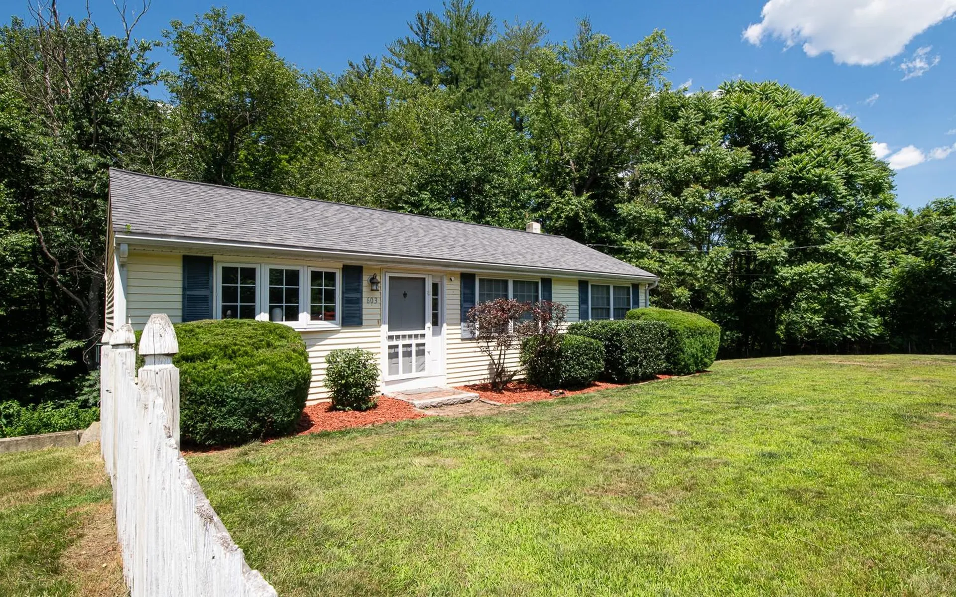 603 Main Street Sandown NH 03873