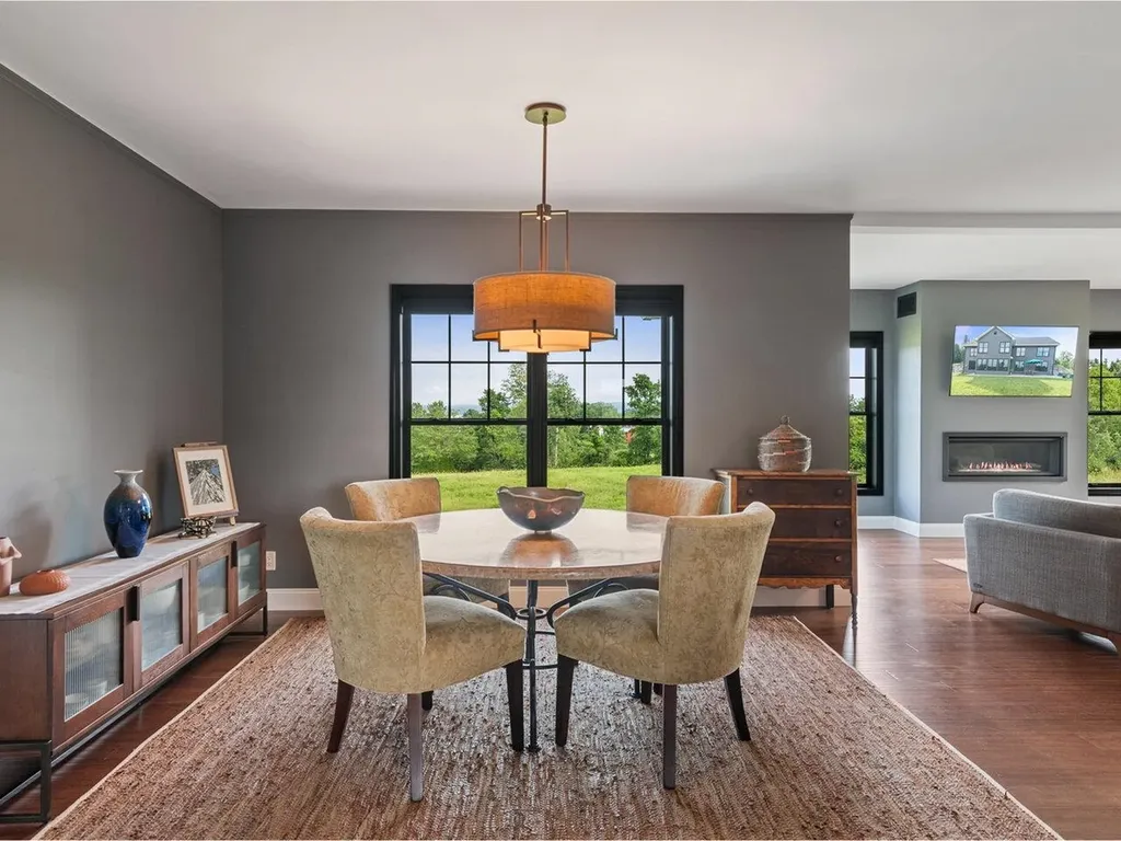 22 Pearl Bay Lane Grand Isle VT 05458