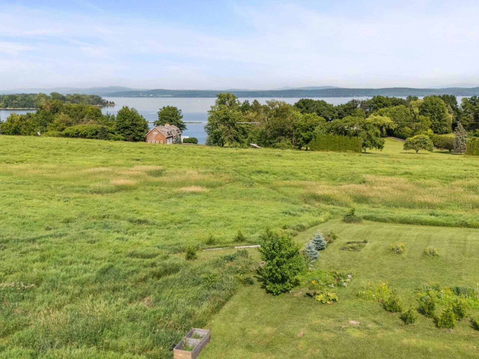 22 Pearl Bay Lane Grand Isle VT 05458