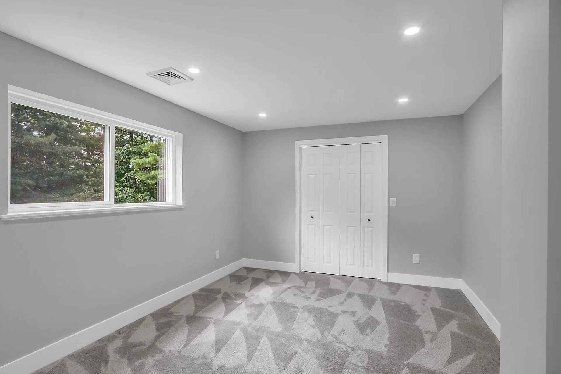 96 Sandown Road Chester NH 03036