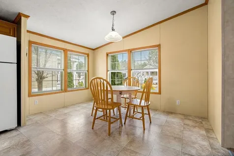 116 Thistle Way Manchester NH 03109