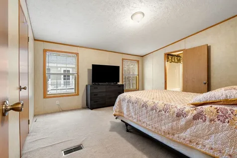 116 Thistle Way Manchester NH 03109