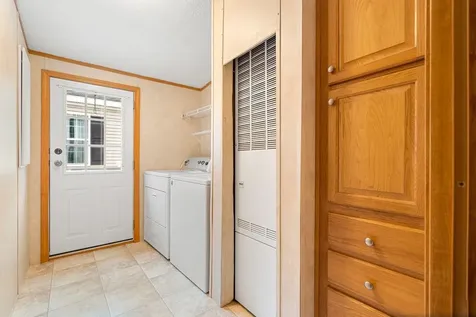 116 Thistle Way Manchester NH 03109