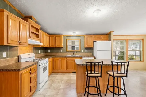 116 Thistle Way Manchester NH 03109
