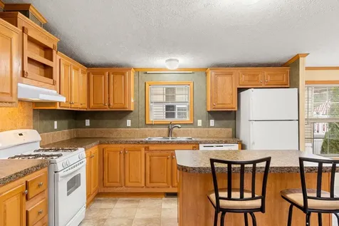 116 Thistle Way Manchester NH 03109