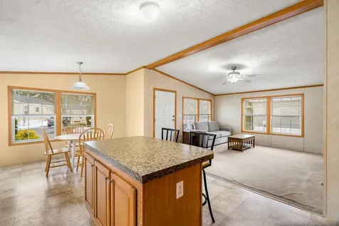 116 Thistle Way Manchester NH 03109
