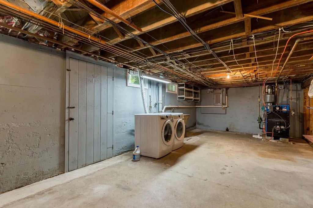 9 Hillcrest Drive Dover NH 03820