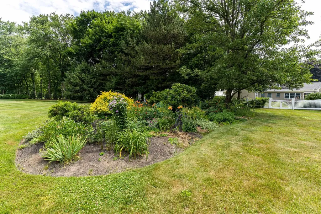 9 Hillcrest Drive Dover NH 03820
