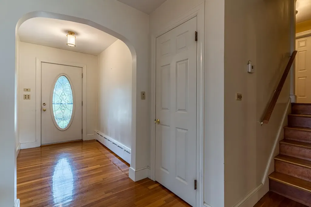9 Hillcrest Drive Dover NH 03820