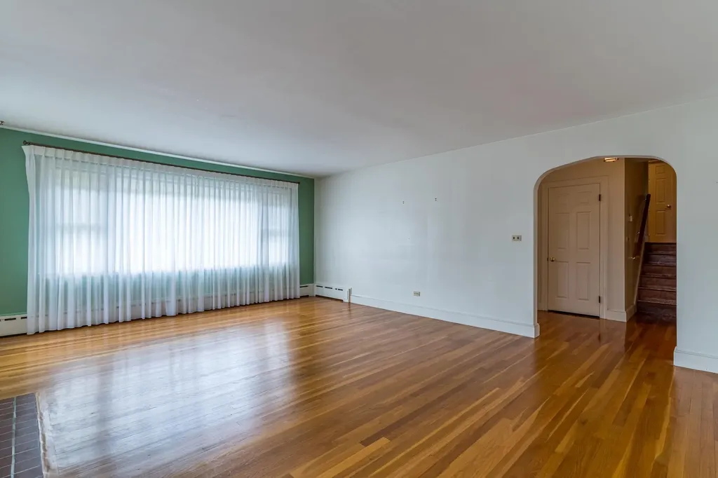 9 Hillcrest Drive Dover NH 03820