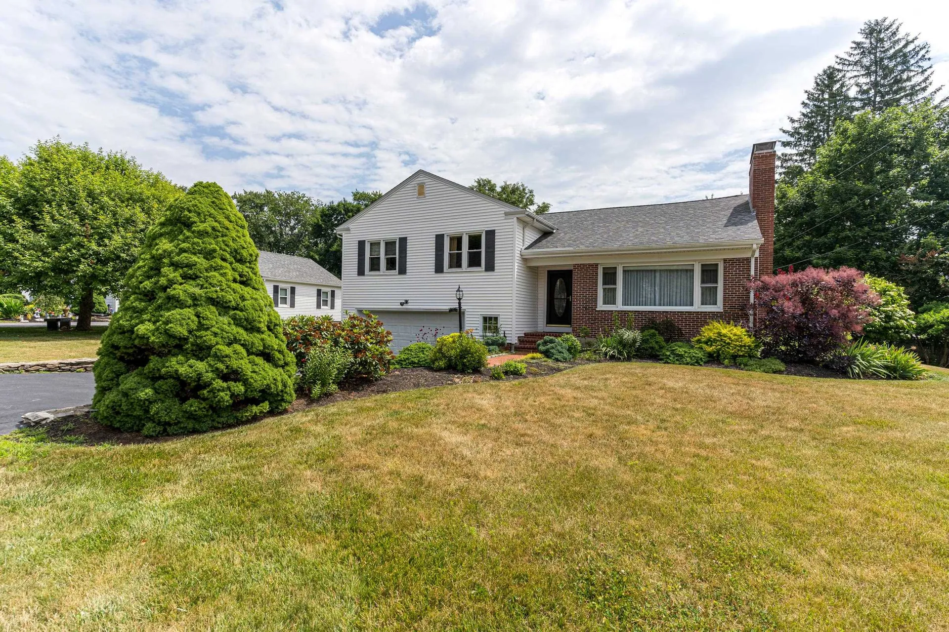 9 Hillcrest Drive Dover NH 03820