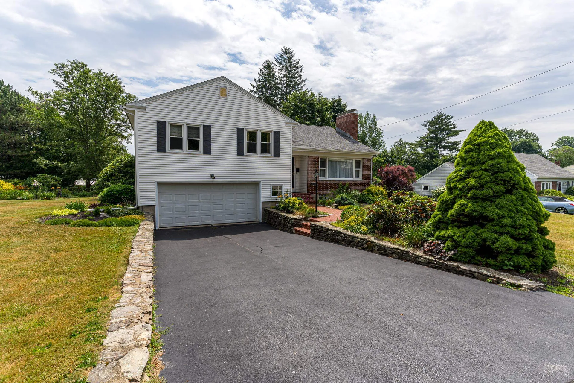 9 Hillcrest Drive Dover NH 03820