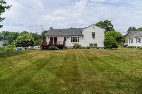 9 Hillcrest Drive Dover NH 03820