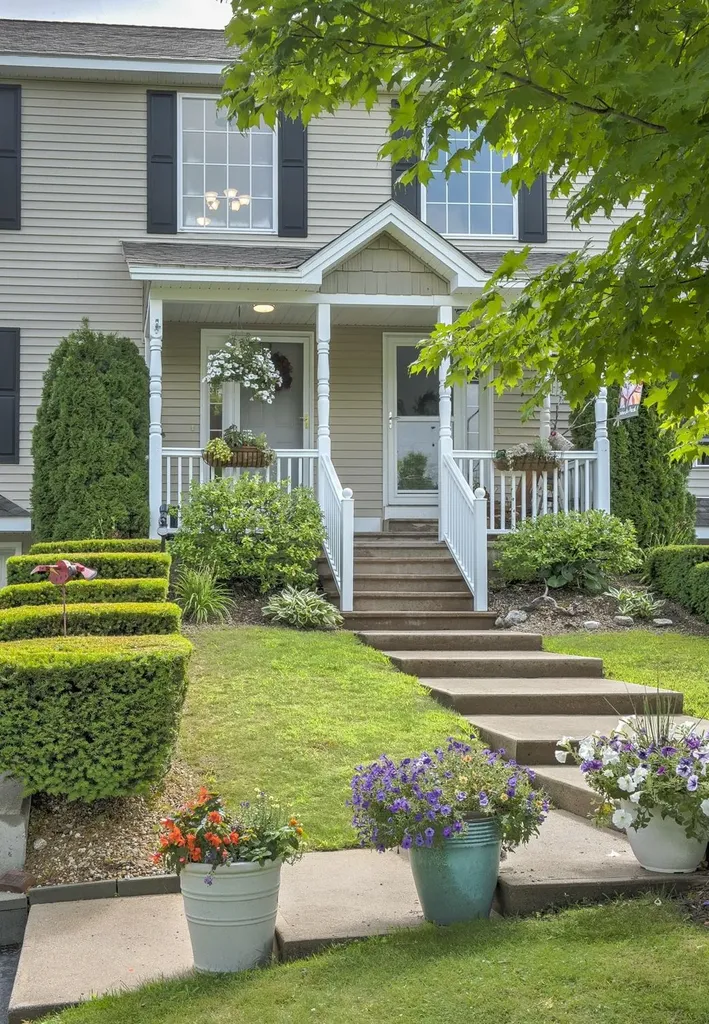 28 Owens Drive Swanzey NH 03446